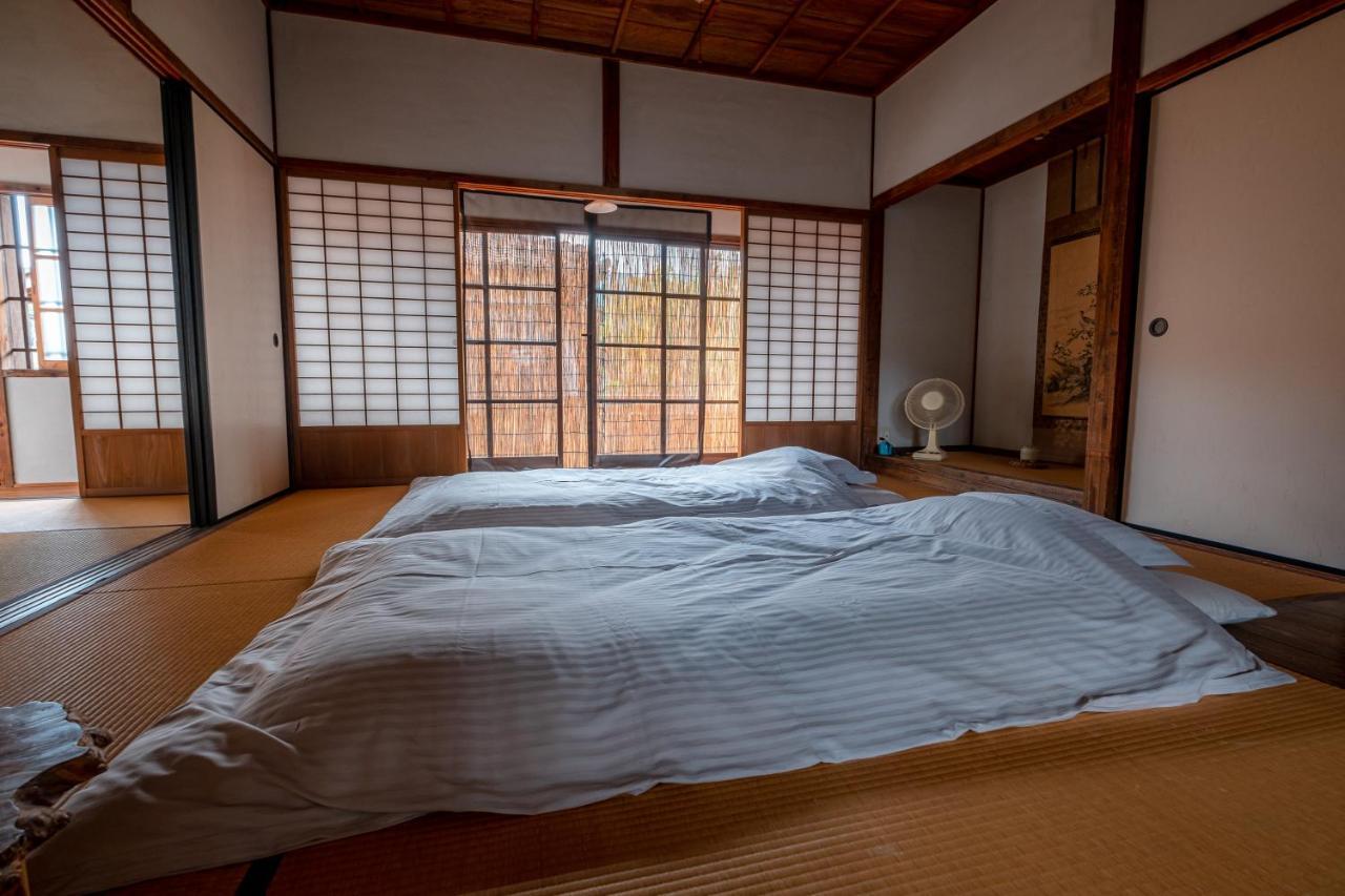 Japan'S Oldest Remaining Company Housing Villa Asago ภายนอก รูปภาพ